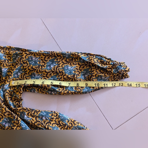 J.Crew Off the Shoulder Ratti Elephant Print Top long sleeve size 14 - Picture 12 of 16